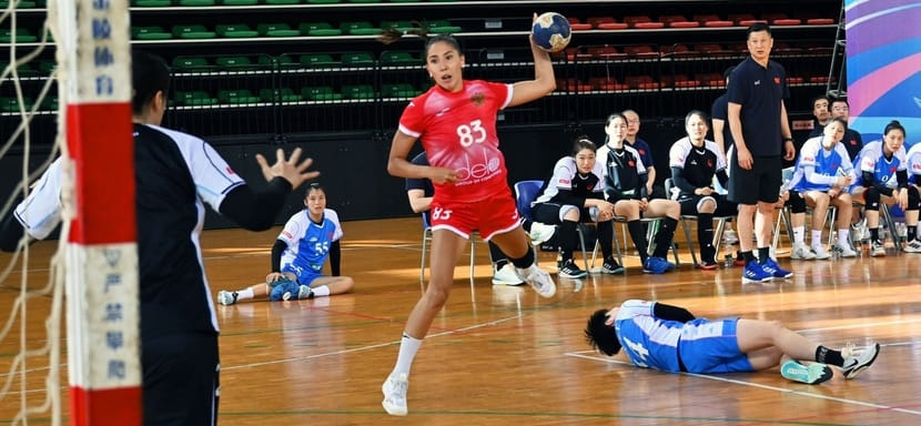 Товарищеский матч. Женская сборная России во второй раз была сильнее команды Китая. На этот раз с перевесом в 14 мячей