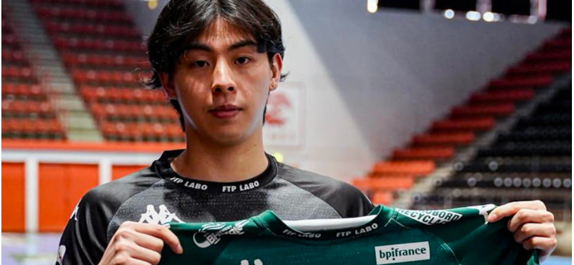 Франция. "Ним" пригласил японского полусреднего Косуке Ясухиру в качестве "медицинского джокера". Команду захлестнул травмопад