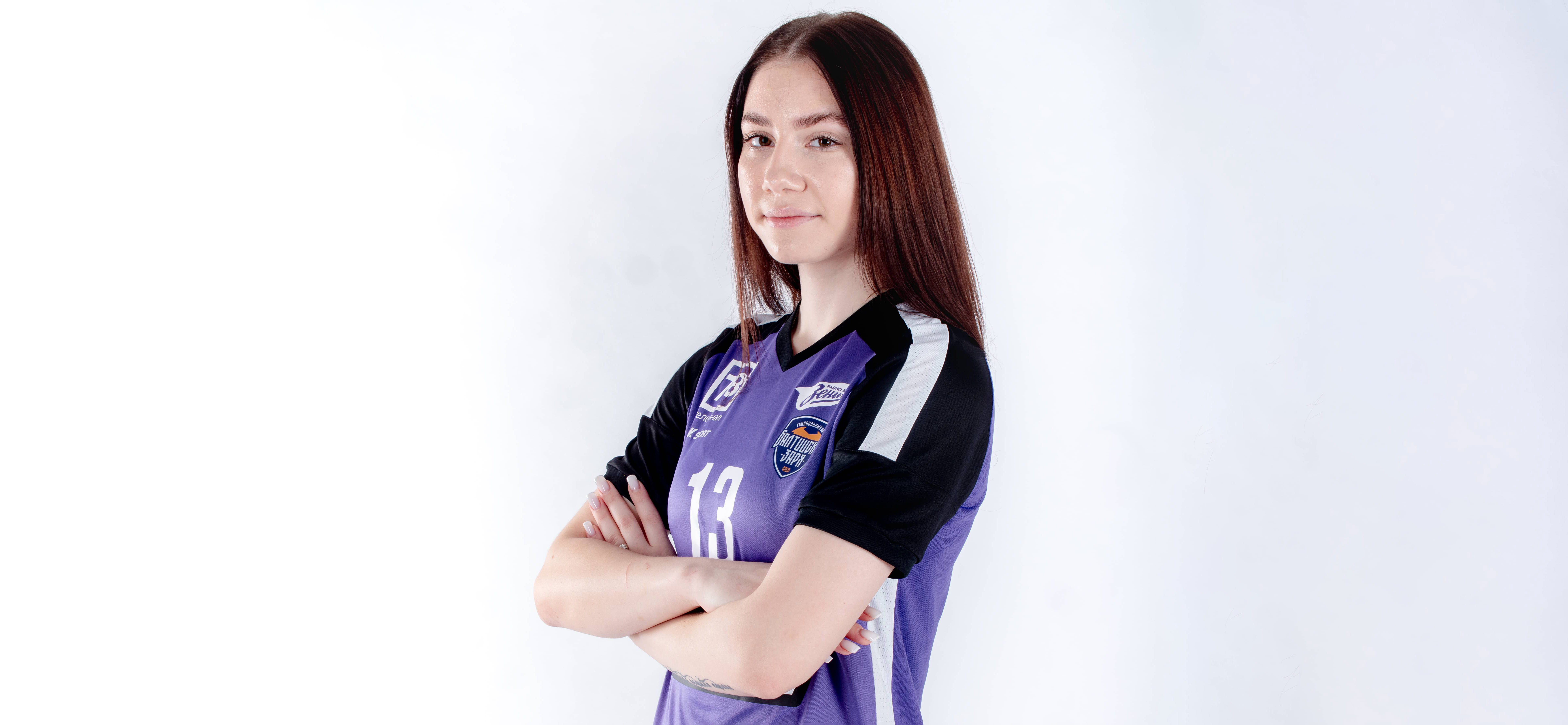 Olimpbet Cуперлига. Элеонора Кузнецова: "Родители были против того, что я решила остаться в гандболе. Они посчитали, что это не женский вид спорта" (ВИДЕО)