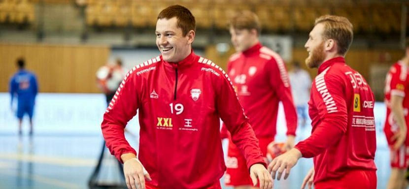 Франция. Правый полусредний из Норвегии Беньямин Халльгрен подписал контракт с "Сен-Рафаэлем" белоруса Вадима Гайдученко