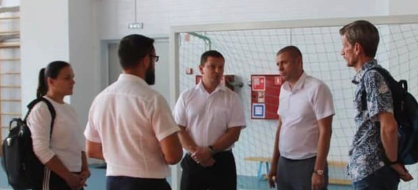 Экс-тренер школы "Лады" Игорь Шкробот будет работать в станице Ленинградской Краснодарского края. Там открывается отделение гандбола