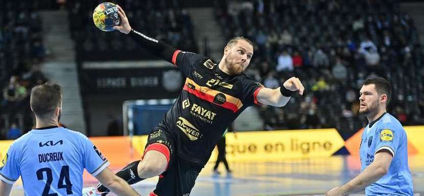 Франция. Экс-мешковец Вильям Аккамбре вошел в символическую сборную двадцатого тура