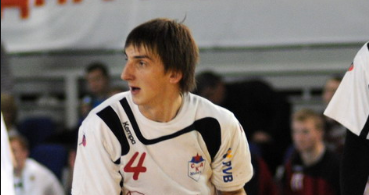 Суперлига. Белорусский полусредний Виктор Зайцев остаток сезона проведет в "Пермских Медведях"