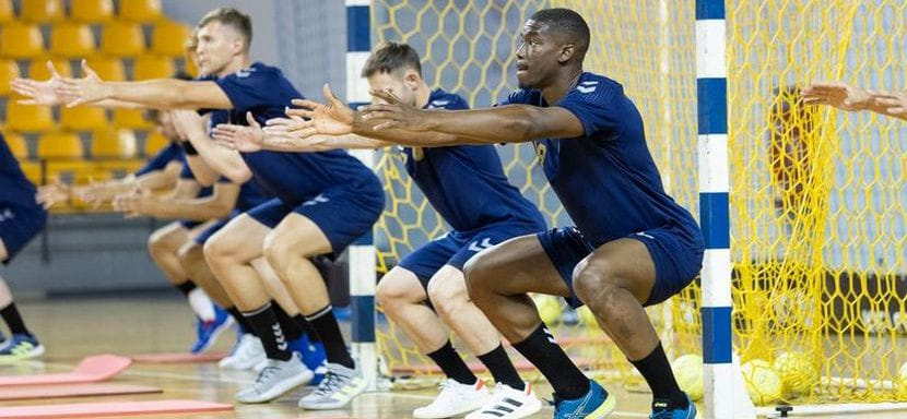 Польша. Гандболисты "Кельце" вернутся к тренировкам 1 августа. Команда примет участие в турнире, приуроченном к 45-летию "Веспрема"