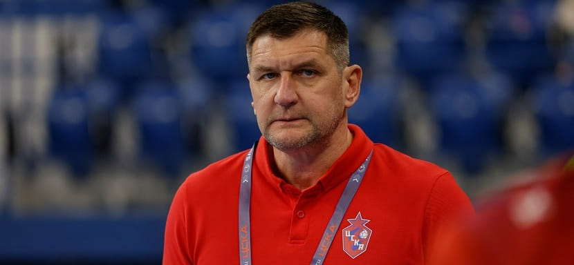 Олег Ходьков: "В раздевалке переговорили и ребята вышли более собранными, сделали нужный отрыв в счёте"