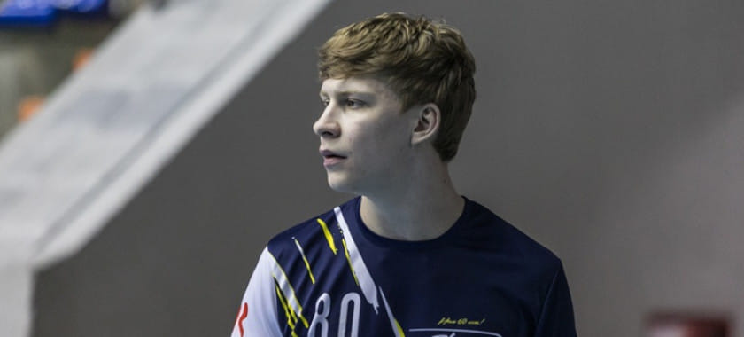 Кубок России. Иван Осадчий: "С основным составом помимо тренировок в зале работаем в бассейне, занимаемся тяжёлой атлетикой, на песке."