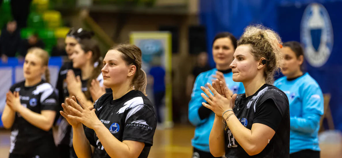 Польскую женскую Суперлигу из-за финансовых трудностей покинул клуб "Ярослав"