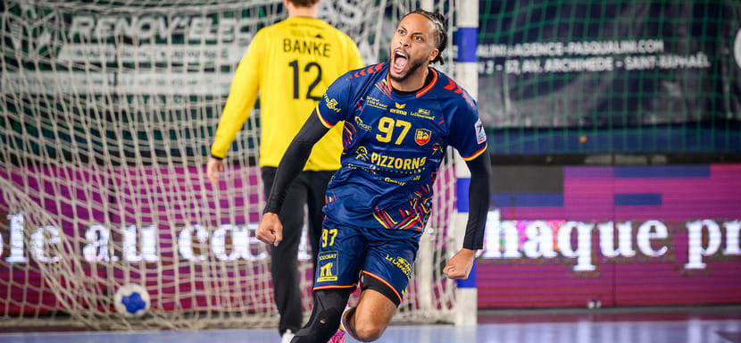 Левый крайний французского "Сен-Рафаэля" Древи Пашаль продолжит карьеру в "Монпелье"