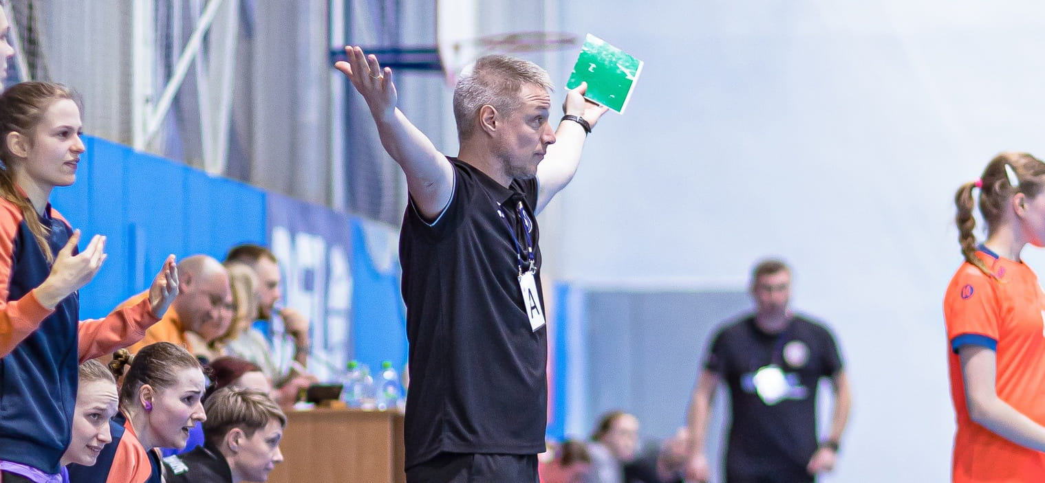 Olimpbet Суперлига. "Луч" продлил контракт с главным тренером Романом Ляшенко, специалист присоединился к команде по ходу прошлого сезона