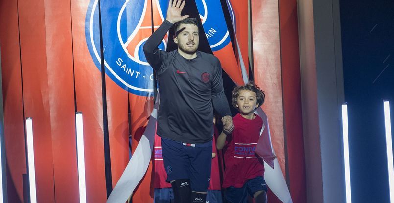 Франция. Правый крайний "ПСЖ" Эдуар Кемпф продолжит карьеру в "Тулузе"