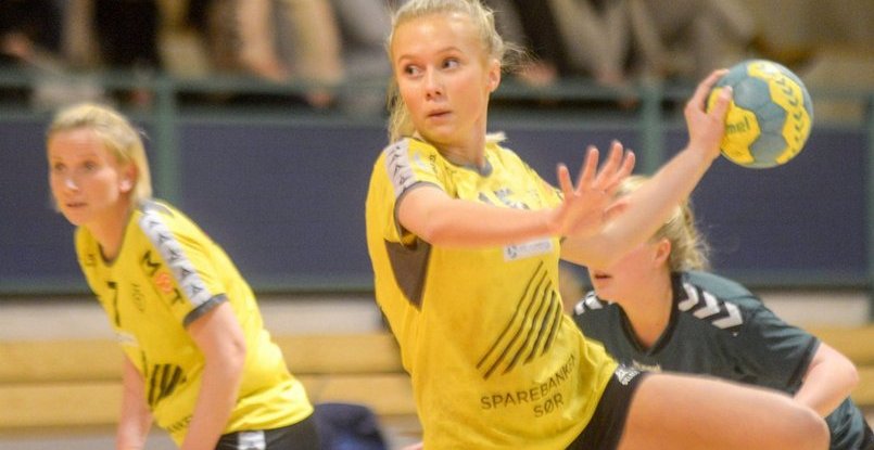 Дания. Правая крайняя из Норвегии Пиа Гундерсен стала игроком "Хольстебро"