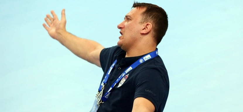 Дмитрий Никуленков: "Кривенко собирался в Европу. Потом в "Пермские медведи", но сломался на тренировке"