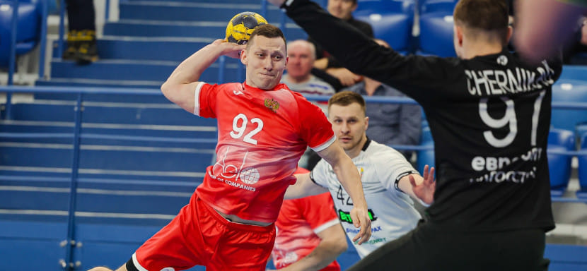 Olimpbet Super League. The national team of Belarus ceded 5 balls after the first half, but won a strong-willed victory over the team of Russia