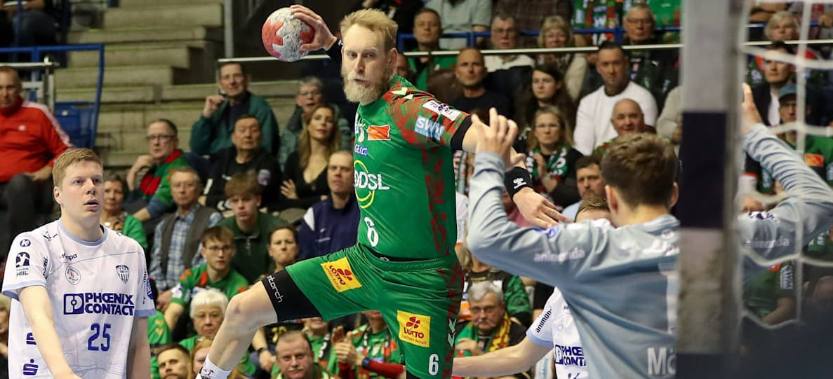 Бундеслига вернулась! "Зебры" остановили "Магдебург", а Владислав Кулеш за неделю забросил 9 мячей