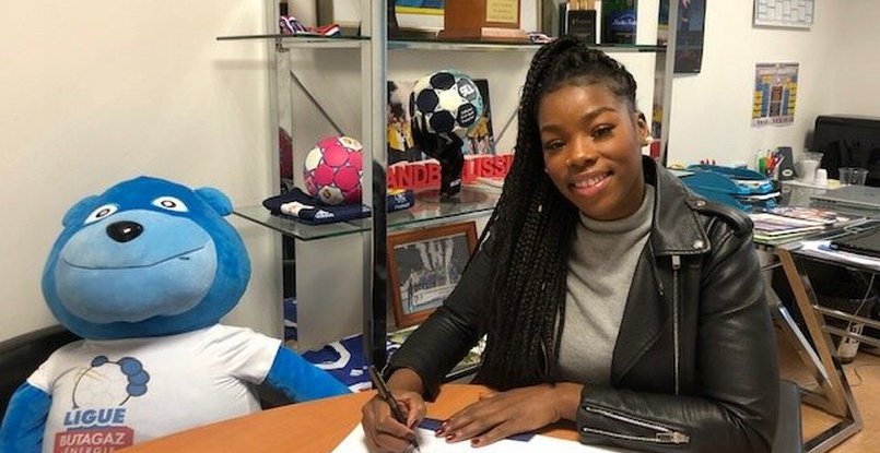 Франция. Гандболистка сборной Сенегала Ава Н'Диайе продлила контракт с "Тулоном"