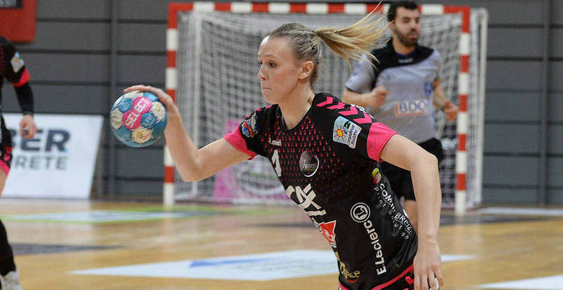 Франция. У разыгрывающей "Бреста" Амандин Тиссье сотрясение мозга