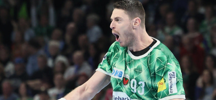 "Веспрем" Косоротова и Вайлупова дома уступил "Берлину", "Динамо" в гостях обыграло "Фредерисию" в 14-м туре группового этапа Лиги чемпионов