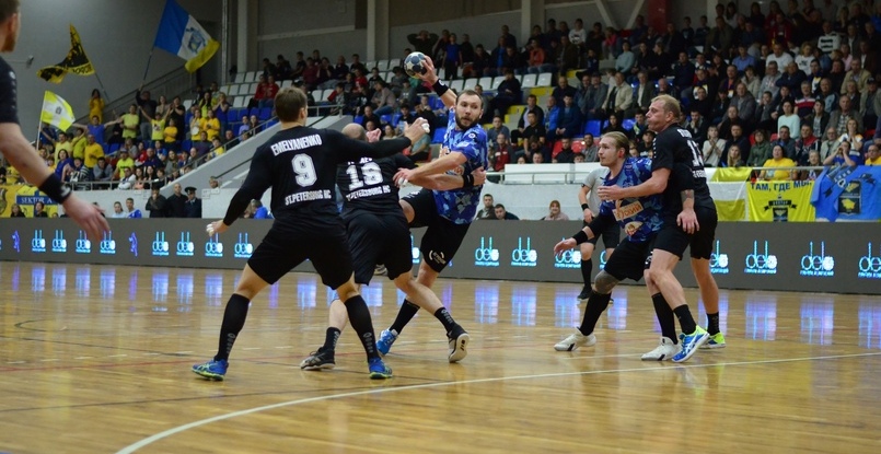 Суперлига Париматч. Ставропольский "Виктор", "Чеховские Медведи" и "Пермские Медведи" добились побед в поединках среды