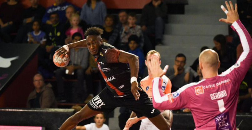 Португалия. Трансферный слух: левый крайний французского "Иври" Махамаду Кейта близок к переходу в "Бенфику"