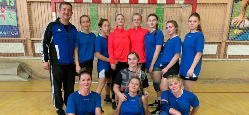 Играй, страна! Новочеркасские "казачки" — в тревожном ожидании