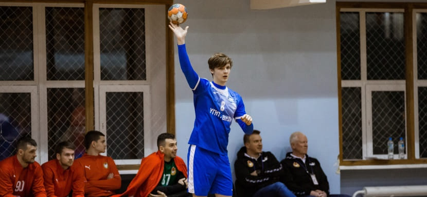 Молодежное первенство. Юноши и девушки, для которых не проблема забросить 14, 17 и даже 19 мячей за матч