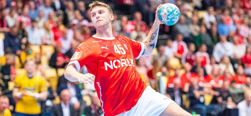 Лига чемпионов. "Сейчас не самое подходящее время". "Гудме" отклонил предложение "Киля" о трансфере Эмиля Мадсена