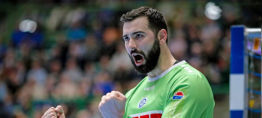 Бундеслига. Сербский голкипер "Гуммерсбаха" Тибор Иванишевич продолжит карьеру в "Гёппингене". Он сменит клуб летом