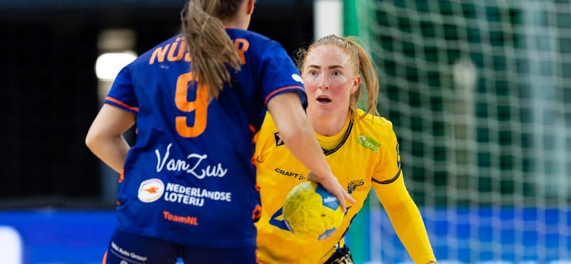 Женская сборная Швеции в товарищеском матче с минимальной разницей проиграла команде Нидерландов