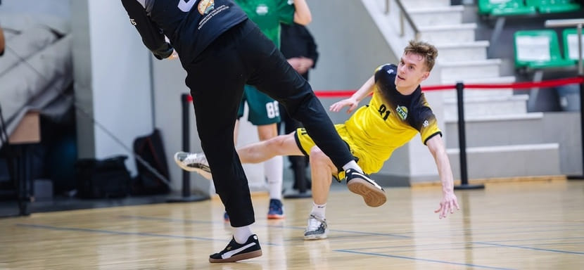 20-летний правый крайний Артём Сергеев продолжит защищать цвета саратовских "аграриев"