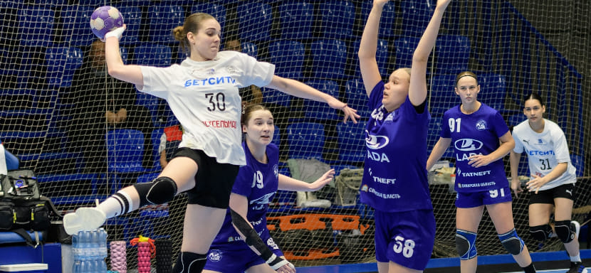 20-летняя левая полусредняя из системы "Ростова" Софья Пивень стала гандболисткой АГУ-"Адыиф"