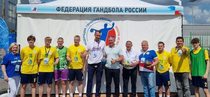 Во время празднования Олимпийского дня прошли гандбольные мастер-классы во главе с олимпийским чемпионом Юрием Нестеровым