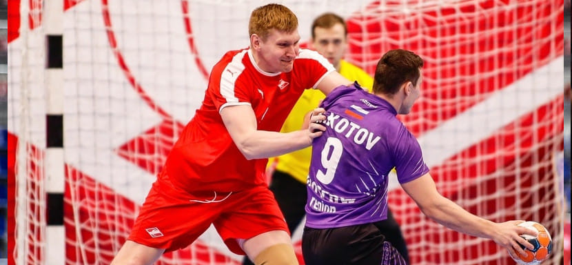 Трансферный слух. Защитник астраханского "Динамо" Лев Целищев продолжит карьеру в "Донских Казаках"-ЮФУ Сергея Бебешко