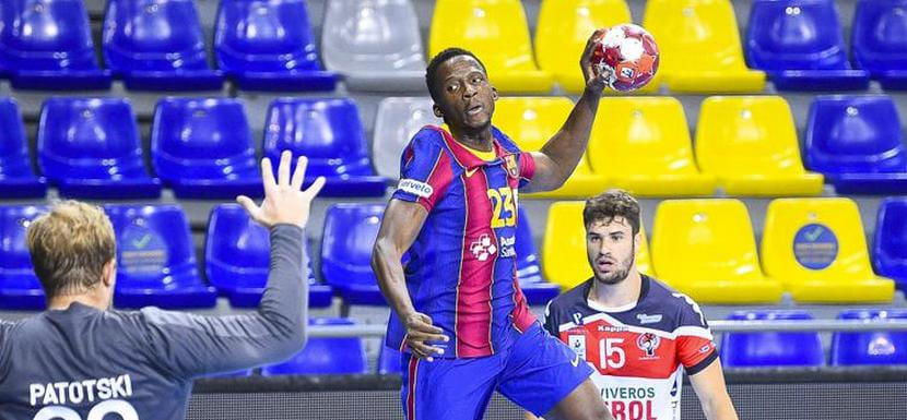 "Райн Левен" и "Барселона" договорились об аренде Мамаду Дику. Сенегальский испанец — 8-й игрок, покинувший каталонский клуб в межсезонье