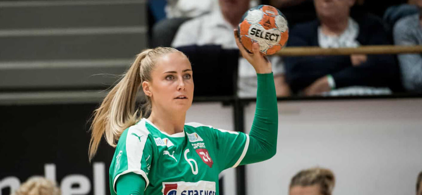 Дания. Норвежская правая полусредняя "Виборга" Моа Хегдал может пропустить остаток сезона