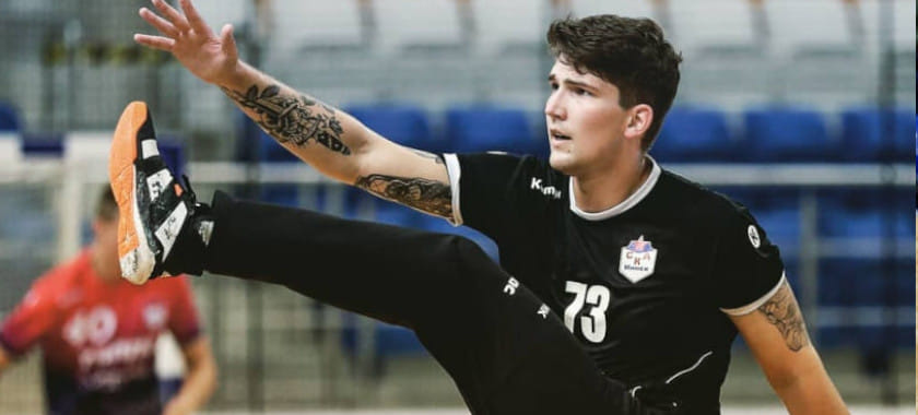 Olimpbet Суперлига. Официально. "Пермские медведи" объявили о подписании контракта с 23-летним экс-голкипером СКА Станиславом Юрчей