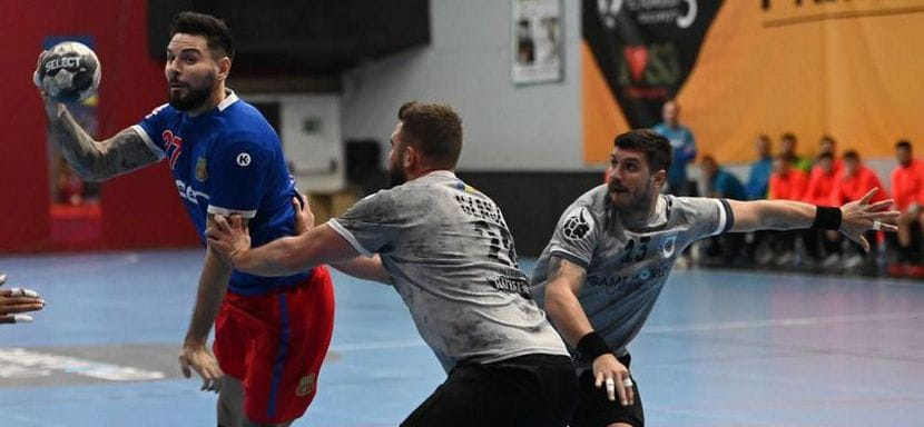 Румыния. 28-кратный чемпион страны "Стяуа" намерен собрать амбициозную команду, чтобы конкурировать с бухарестским "Динамо"