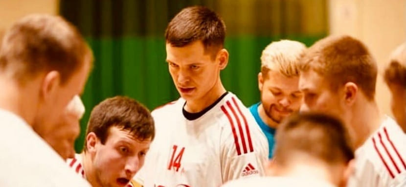 Экс-игрок СКИФа, "Сунгуля" и "Таганрога"-ЮФУ россиянин Владимир Житников продолжит карьеру в эстонском клубе "Раасику Мистра"