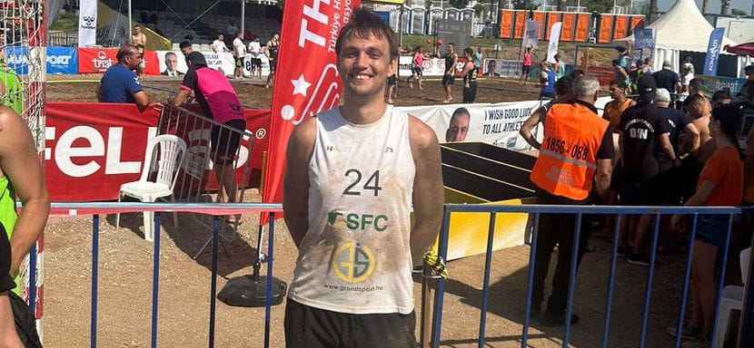 Менеджер по аналитике эффективности программ лояльности "Пятёрочки" Николай Прохоров входит в топ-5 бомбардиров финала пляжного Евротура