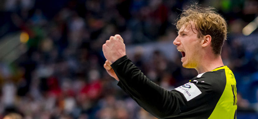 ЧЕ-2022. Сэйв голкипера сборной Германии Тиля Климпке стал лучшим в четвертый игровой день (ВИДЕО)