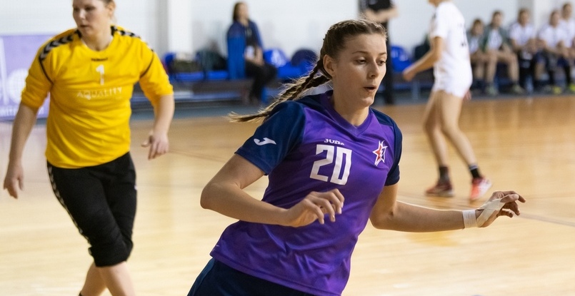 Суперлига. Правая полусредняя "Звезды" Валерия Ганичева перенесла операцию на травмированном колене