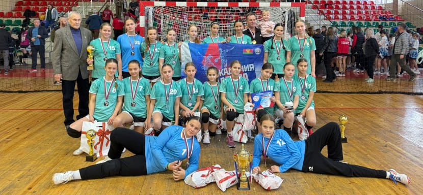 Краснодарская "Академия гандбола" выиграла межрегиональный турнир на призы заслуженного тренера СССР А.П. Панова среди девочек до 13 лет