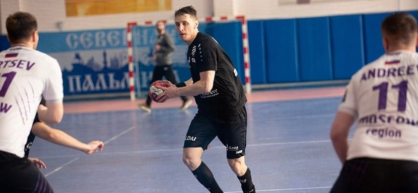 Olimpbet Суперлига. Эльдар Насыров: "Руководство "Невы" заверило, что все обязательства, которые взяло на себя, выполнит"