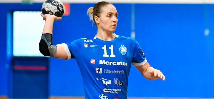 Лига чемпионов. Разыгрывающая сборной России и "Крима" Дарья Дмитриева вошла в символическую сборную по итогам первых матчей плей-офф