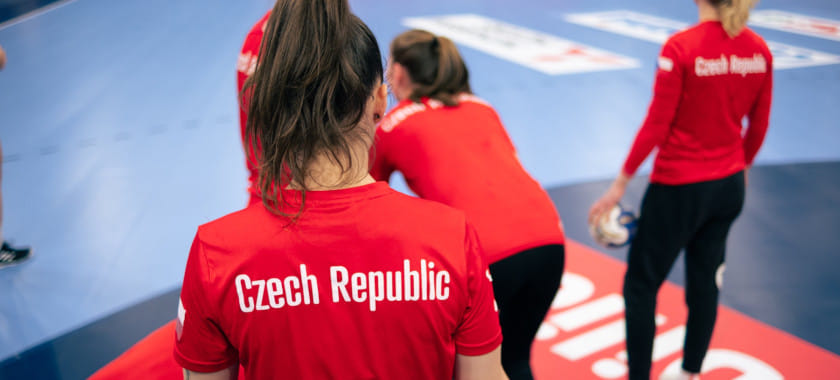 ЧМ-2023. Сборная Чехии в гостях с минимальной разницей обыграла команду Швейцарии. Ержабкова и Мала на двоих забросили 18 мячей