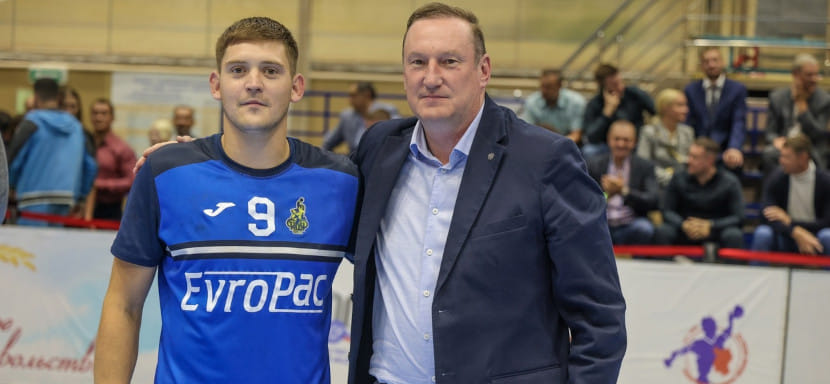 Кубок губернатора Омской области. Представлена символическая сборная товарищеского турнира. Максим Сончик — самый ценный игрок