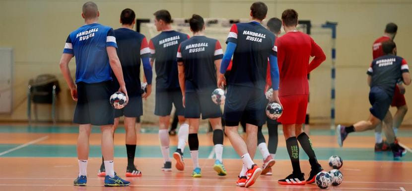 В сборной России не выявлено зараженных коронавирусом перед спаррингами с хорватами в Осиеке. Матчи пройдут 7 и 8 января