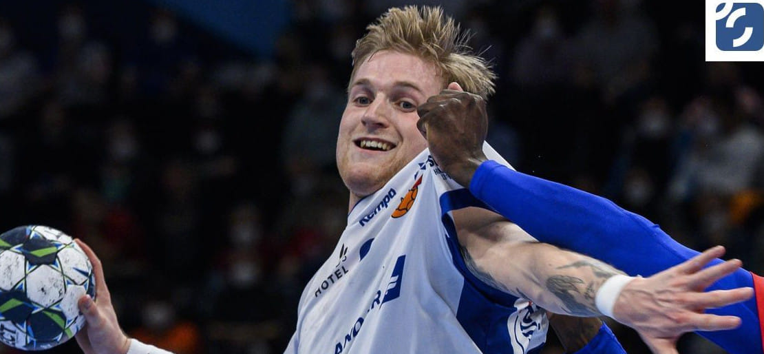 ЧЕ-2022. Гол исландца Вигго Кристьянссона и спасение нидерландца Тейса ван Леувена признаны лучшими в матчах субботы (ВИДЕО)