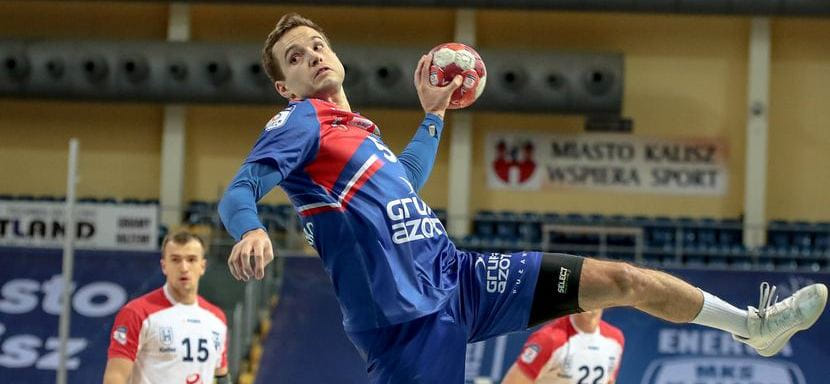 Польша. В матчах среды "Азоты" разгромили "Калиш", а "Выбжеже" добился успеха в игре с "Тарнувом"