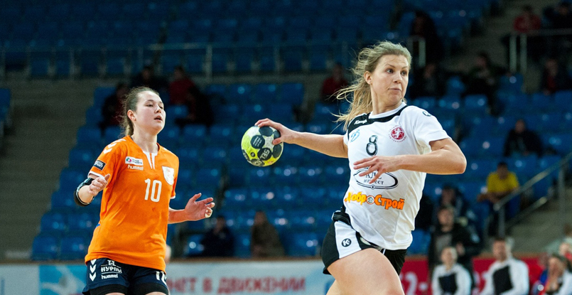 Суперлига. "Астраханочка" разобралась с "Уфой-Алисой", крайняя Дарья Самохина забросила девять мячей при 75% точности