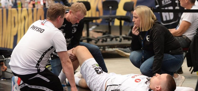 Правый полусредний сборной Венгрии и норвежского "Эльверума" Доминик Мате перенес операцию после серьезной травмы колена